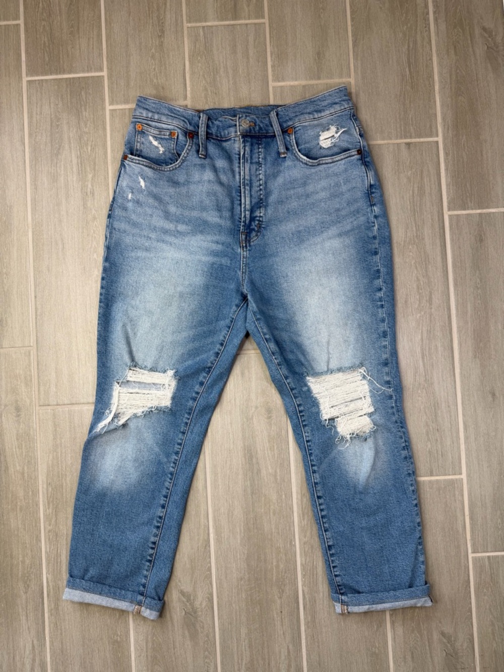 Madewell The Perfect Vintage Jean  Distressed Size 31